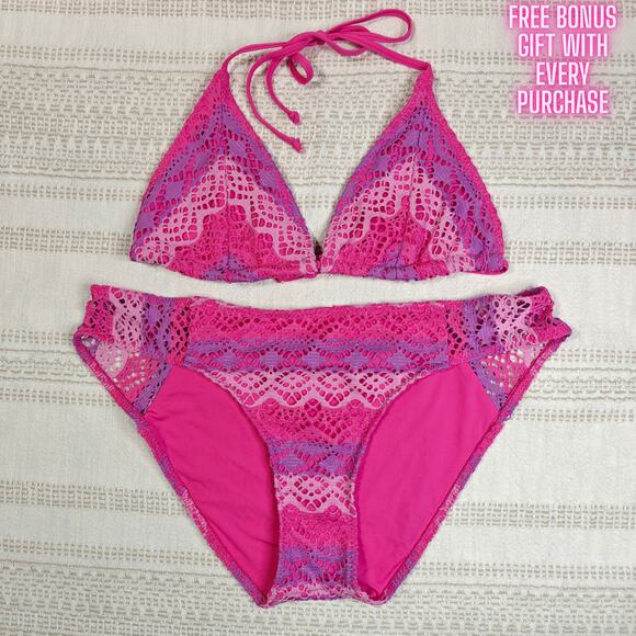 Becca Pink Crochet 2 Piece Bikini Swimsuit Size L Excellent Condition Swimwear - Picture 1 of 5